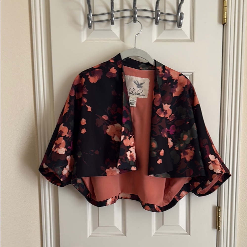 Floral Caplet with Elbow-Length Sleeves in Black and coral